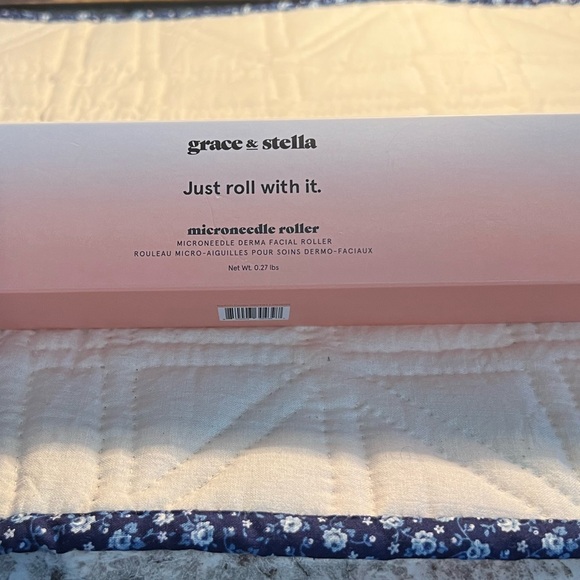 NWOT Grace & Stella micro needling roller with serum - Picture 9 of 12